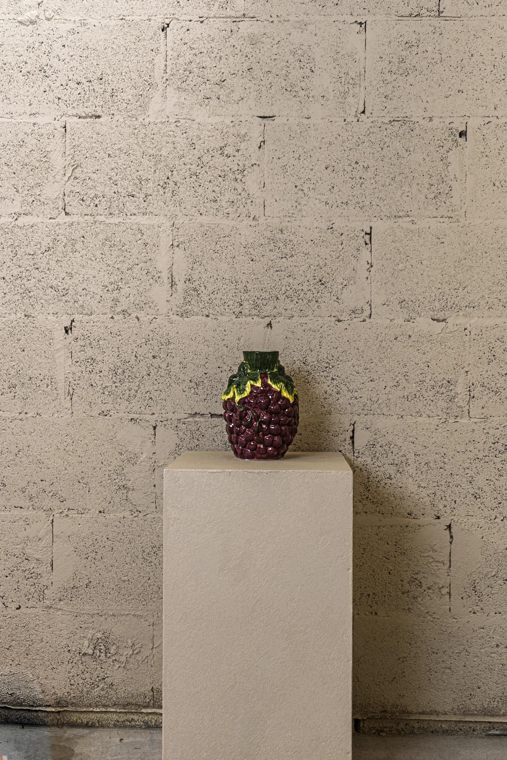 Vase en céramique Raisin d’art – Image 2