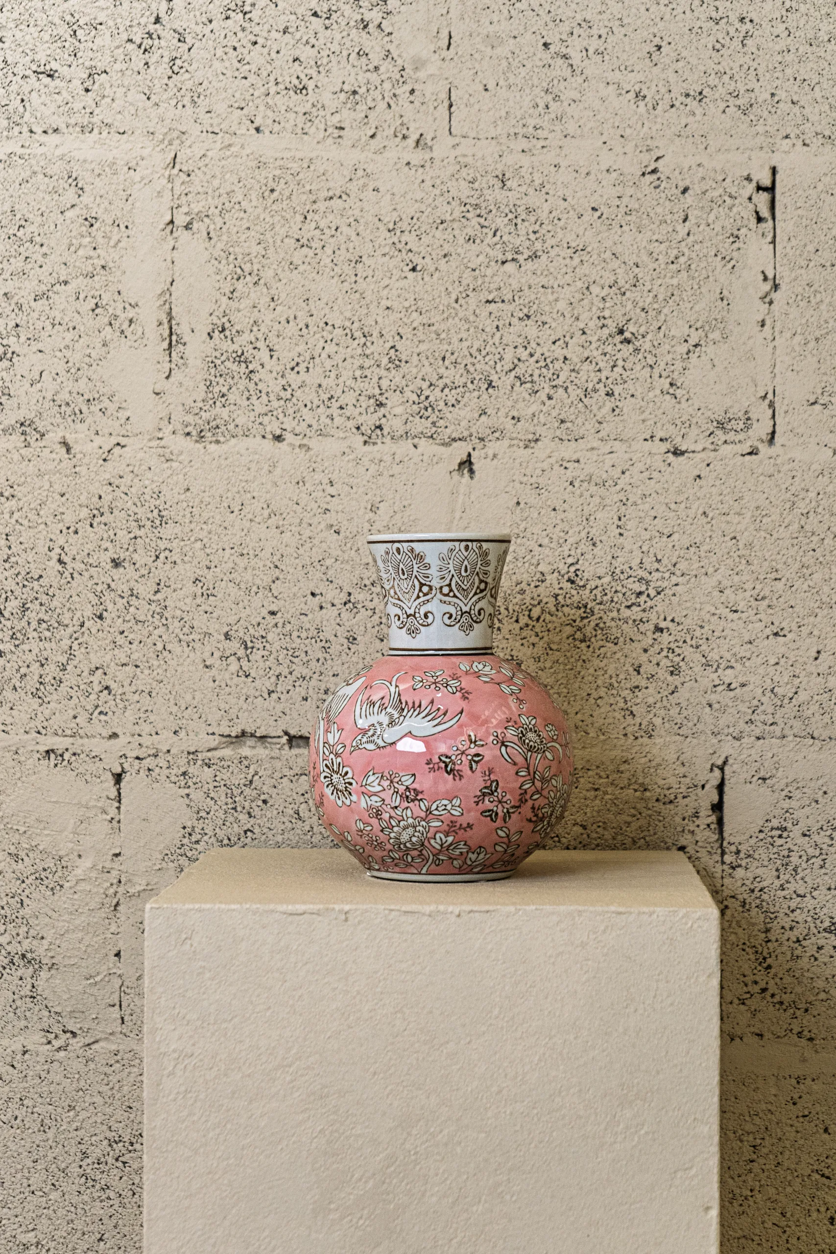 Vase Grue & Fleurs – Image 1