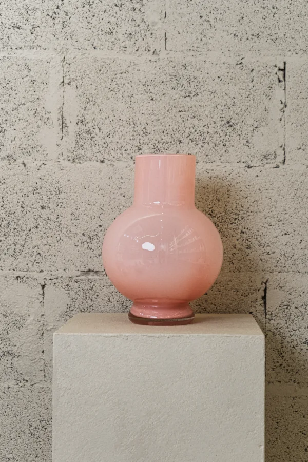 Vase en verre soufflé Bulle rose