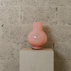 Vase en verre soufflé Bulle rose – Image 3
