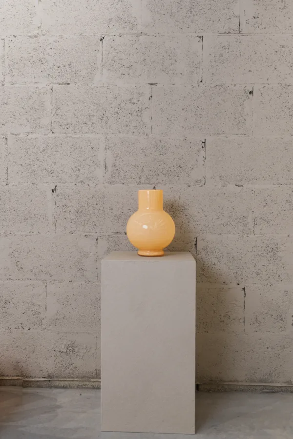 Vase en verre soufflé Bulle abricot