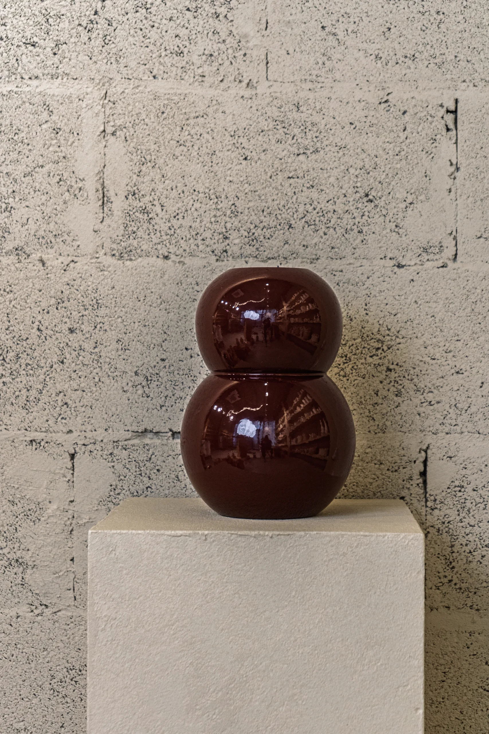 Vase en métal laqué Double bulle – Image 1