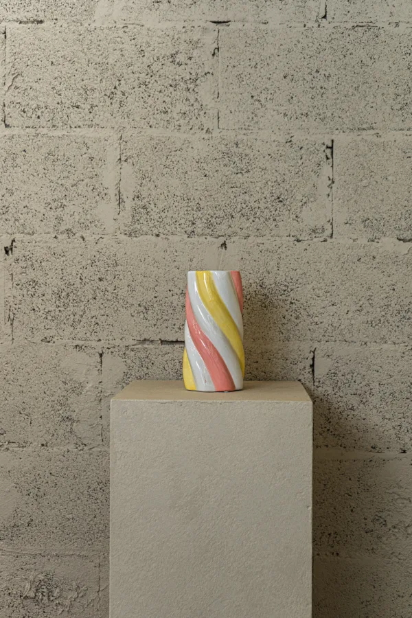 DSC04899 Vase Twist Candy