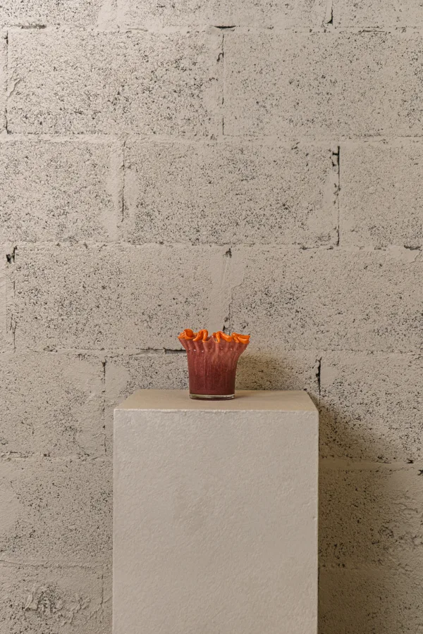 Vase en verre soufflé Corolle