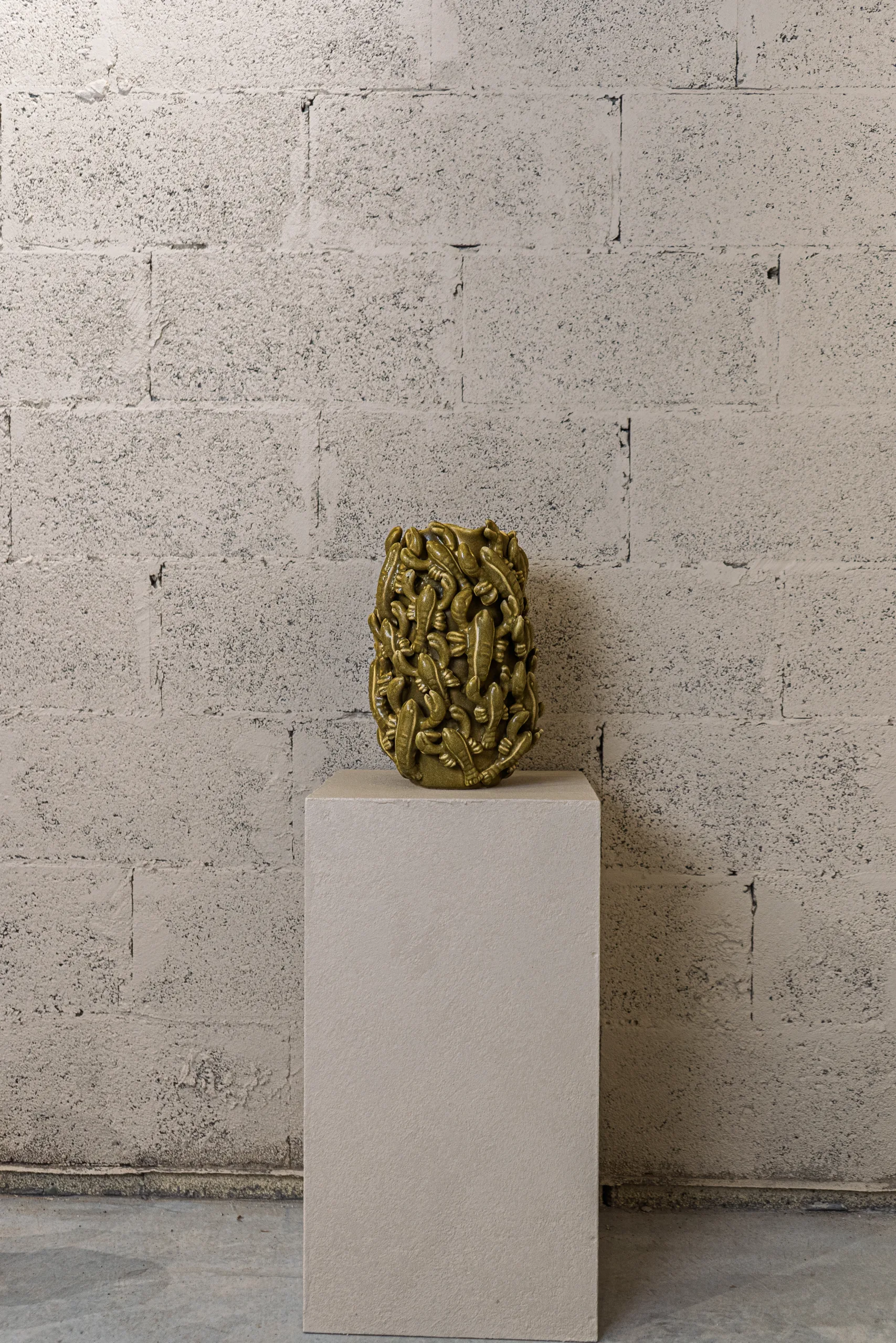 Vase Crustacés dorés – Image 2