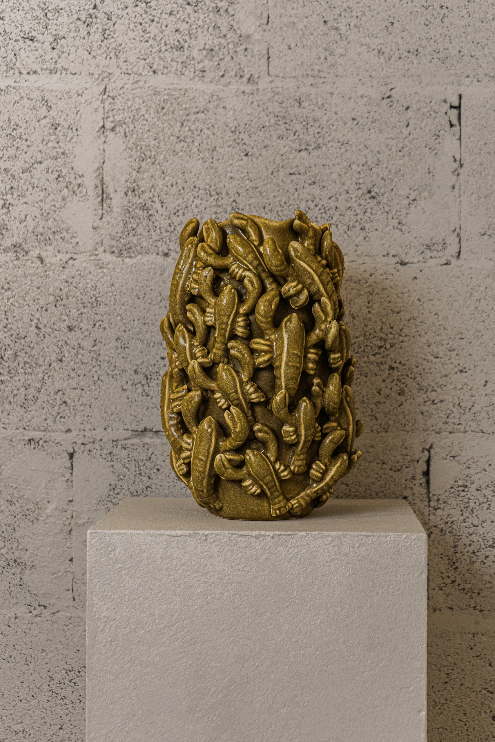 Vase Crustacés dorés – Image 1