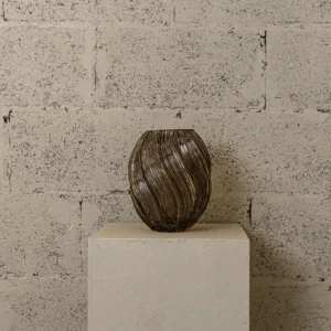 Grand vase en verre fumé Twist XL – Image 3