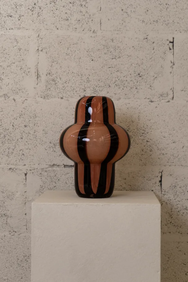 Vase Totem Rayé en céramique